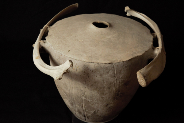 Rick Dillingham, Bone Vessel, ca. 1975. Raku-fired earthenware, 12 x 12 inches. Courtesy of Kay Hardy and Gregory Kaslo. Photograph by Gregory Kaslo, AIA.