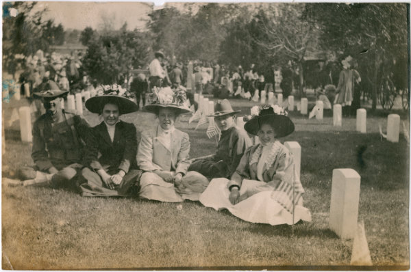 Group at the National Cemetery in Santa Fe, New Mexico, 1909. Courtesy Palace of the Governors Photo Archives (NMHM/DCA), neg. no. 005761.