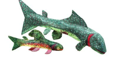 Two colorful fish models, one large and one small, are displayed side by side against a white background. [gen-ai]